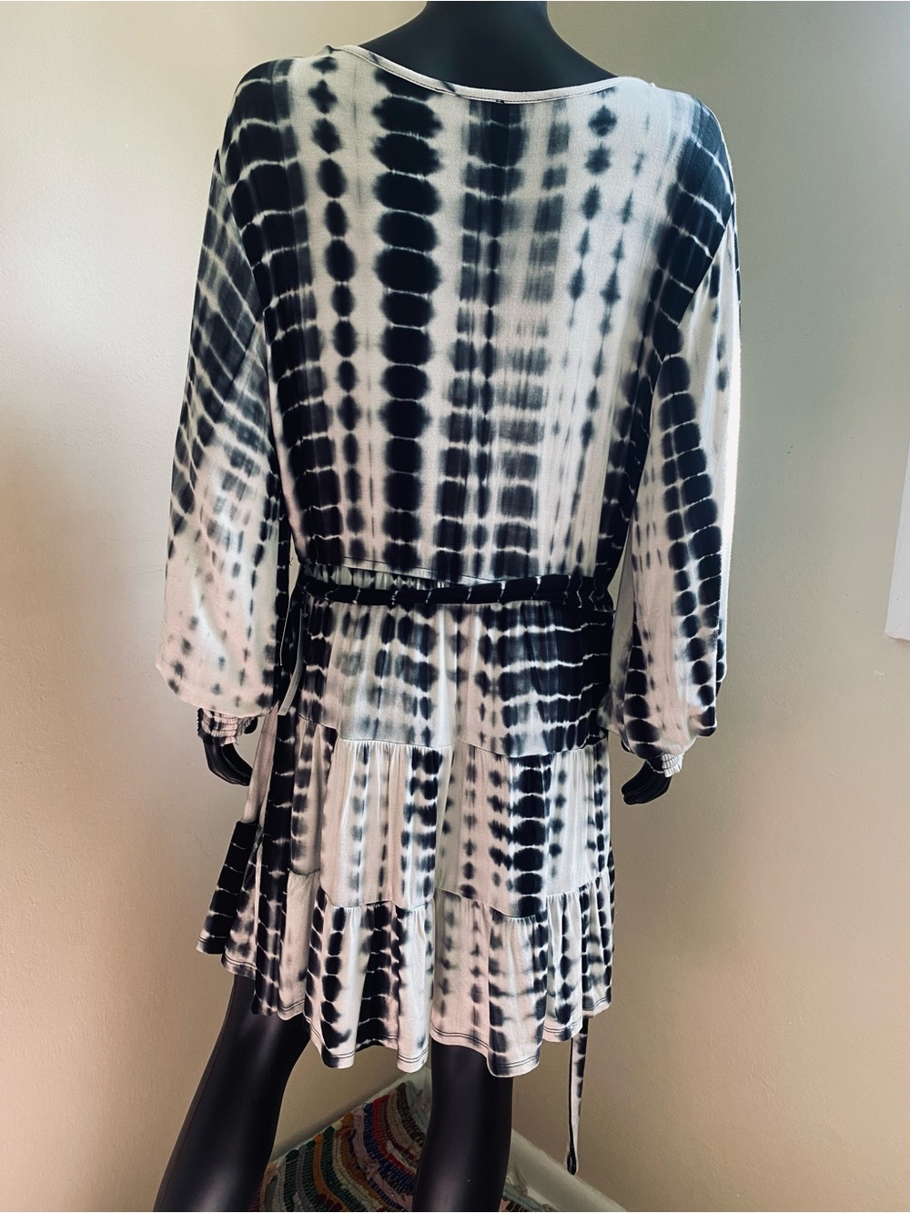 VENUS Black and White Tie-Dye Wrap Long Sleeve Dress NWTs - Picture 7 of 11